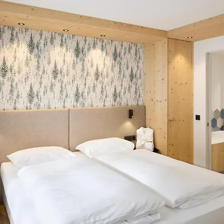Movi Family Apart-Hotel ****S Corvara In Badia Exterior photo
